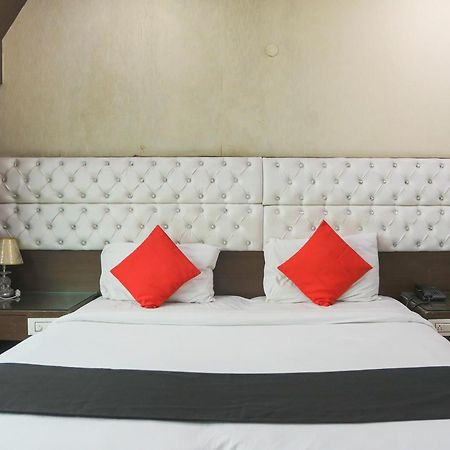 Hotel O Parktel Indirapuram المظهر الخارجي الصورة