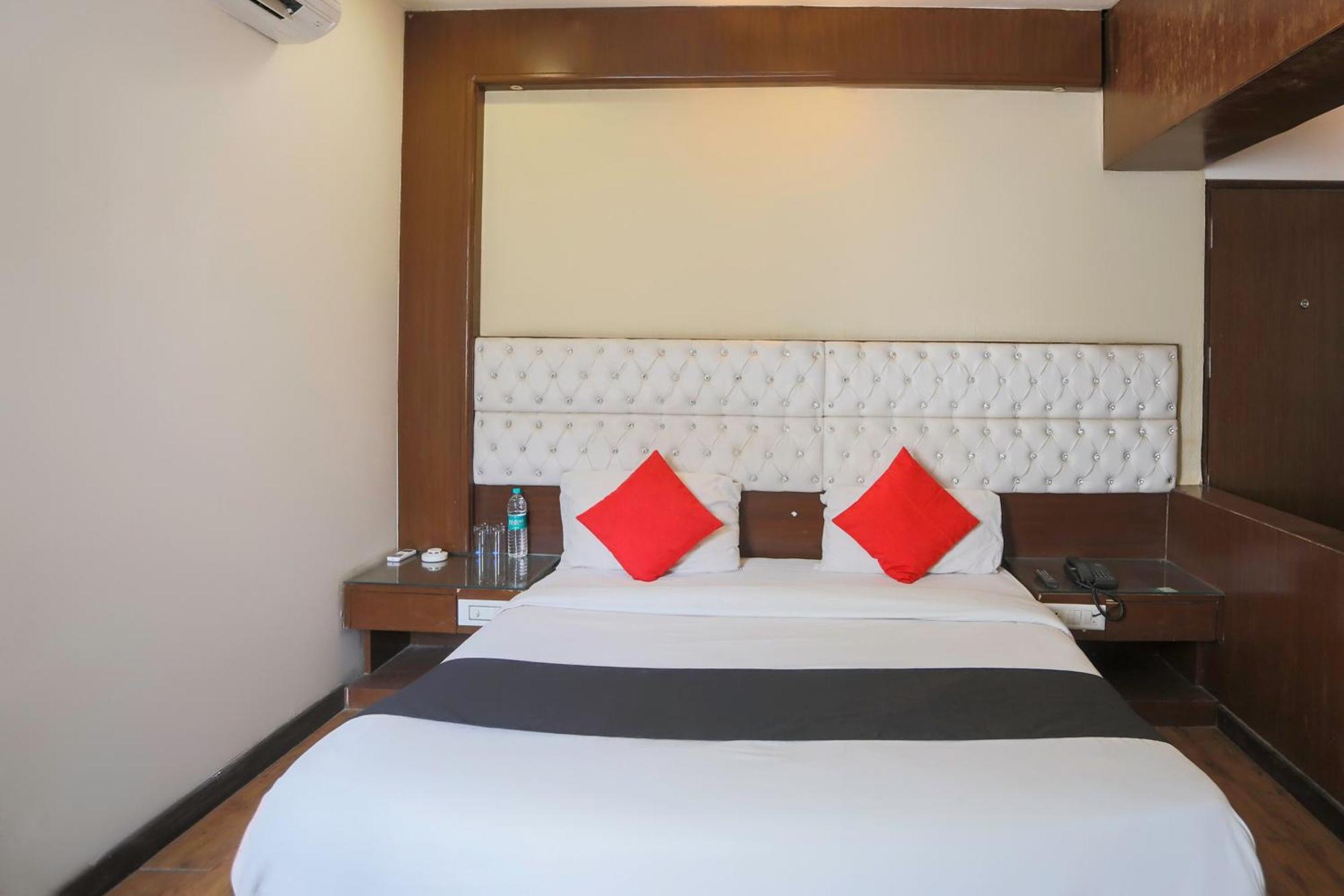 Hotel O Parktel Indirapuram المظهر الخارجي الصورة