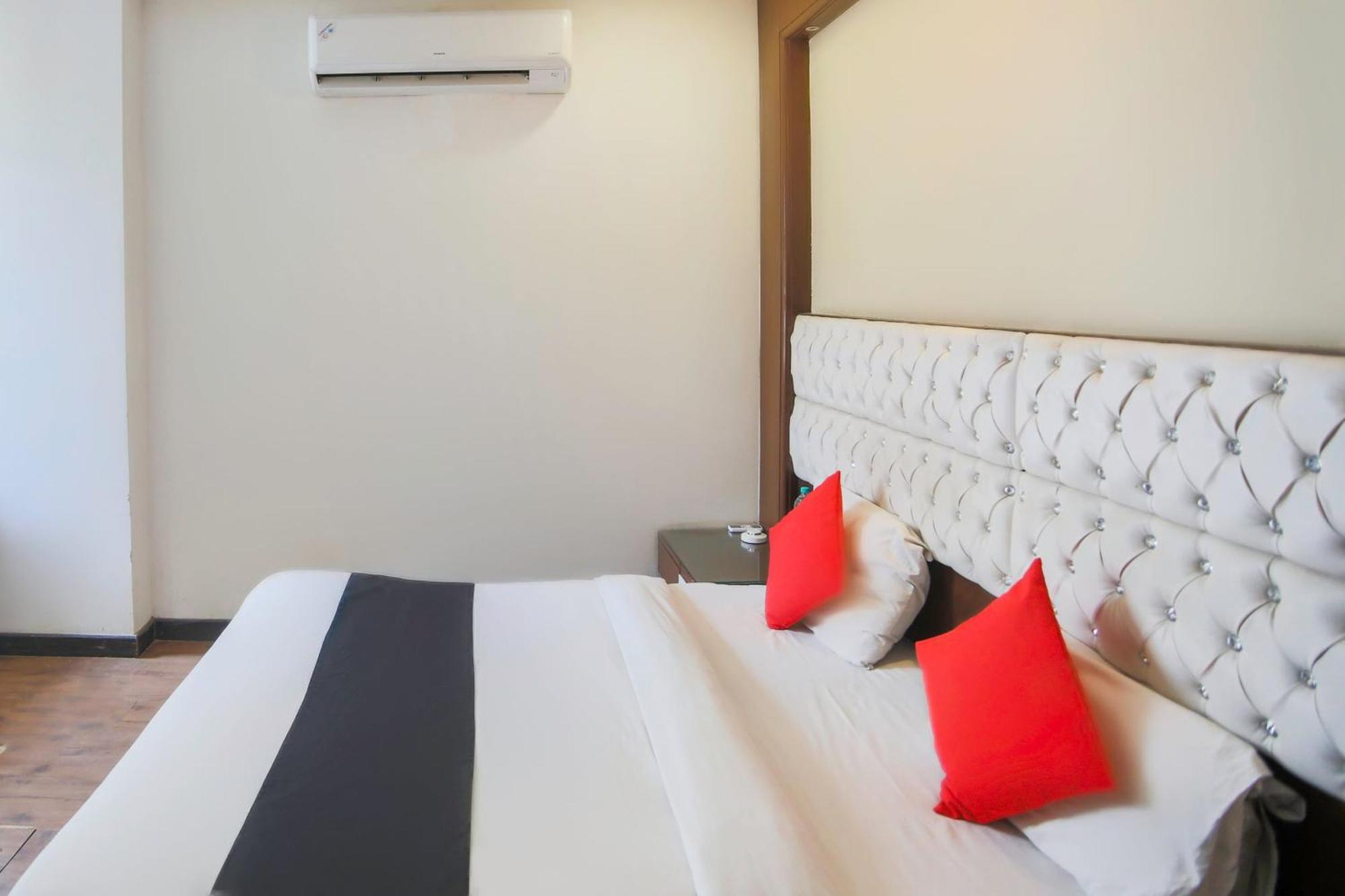 Hotel O Parktel Indirapuram المظهر الخارجي الصورة