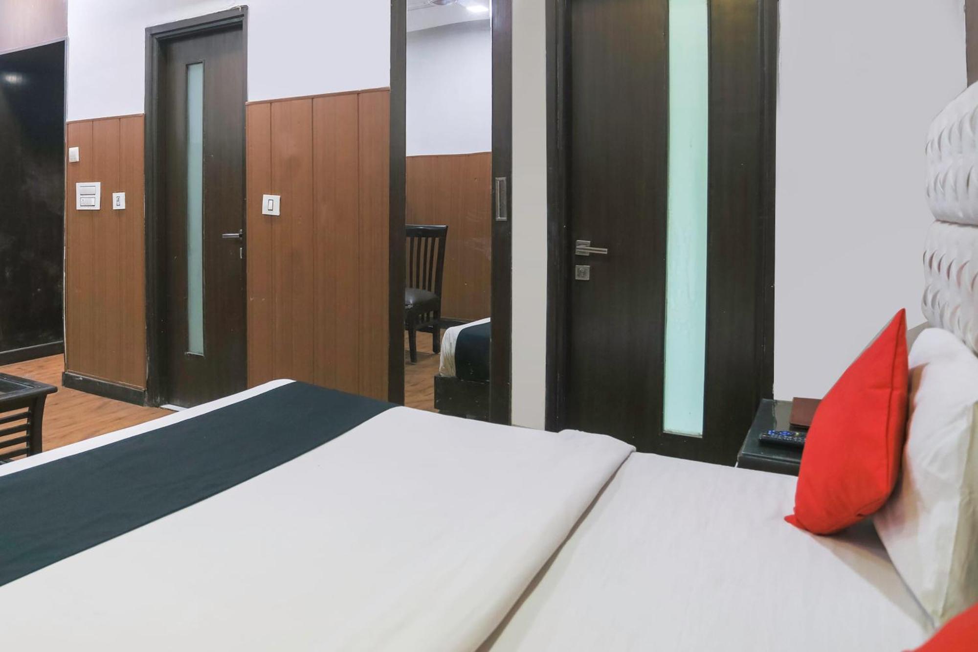 Hotel O Parktel Indirapuram المظهر الخارجي الصورة