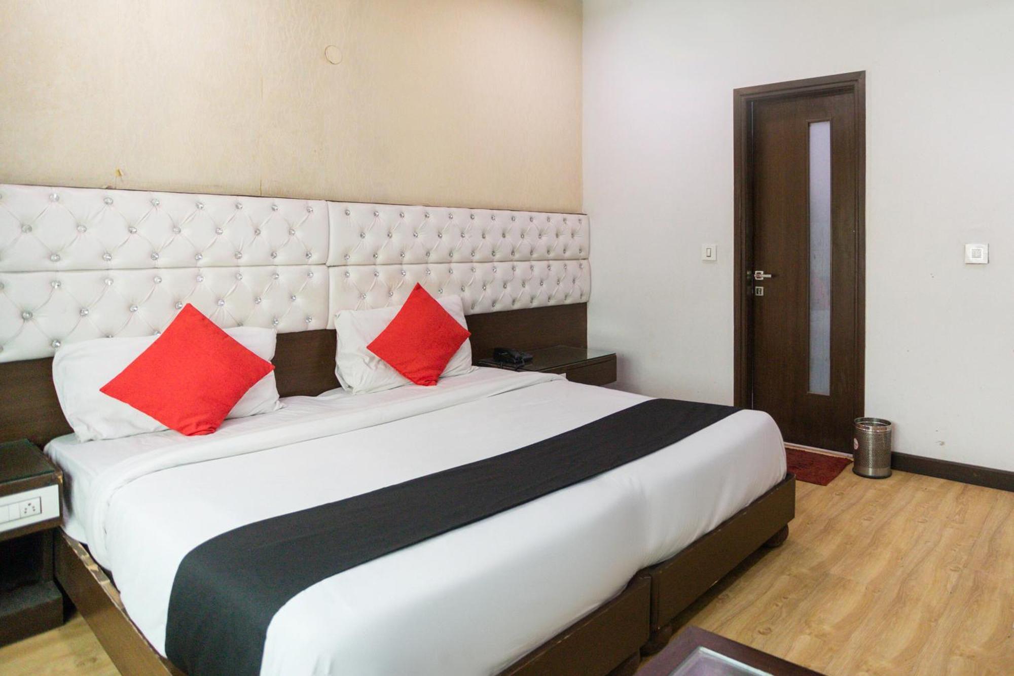 Hotel O Parktel Indirapuram المظهر الخارجي الصورة
