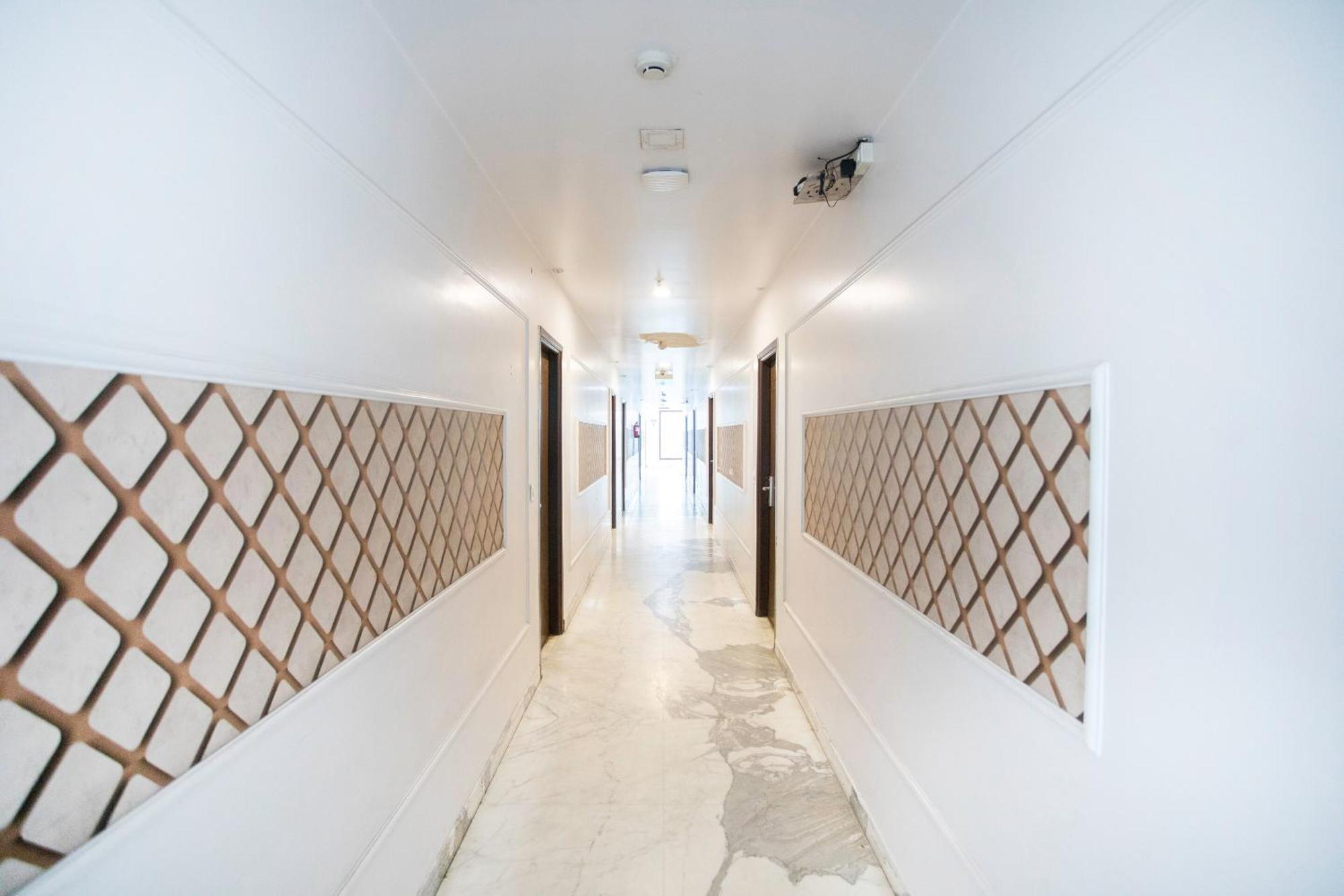 Hotel O Parktel Indirapuram المظهر الخارجي الصورة